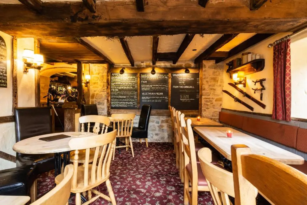 The Half Moon Inn and Country lodge