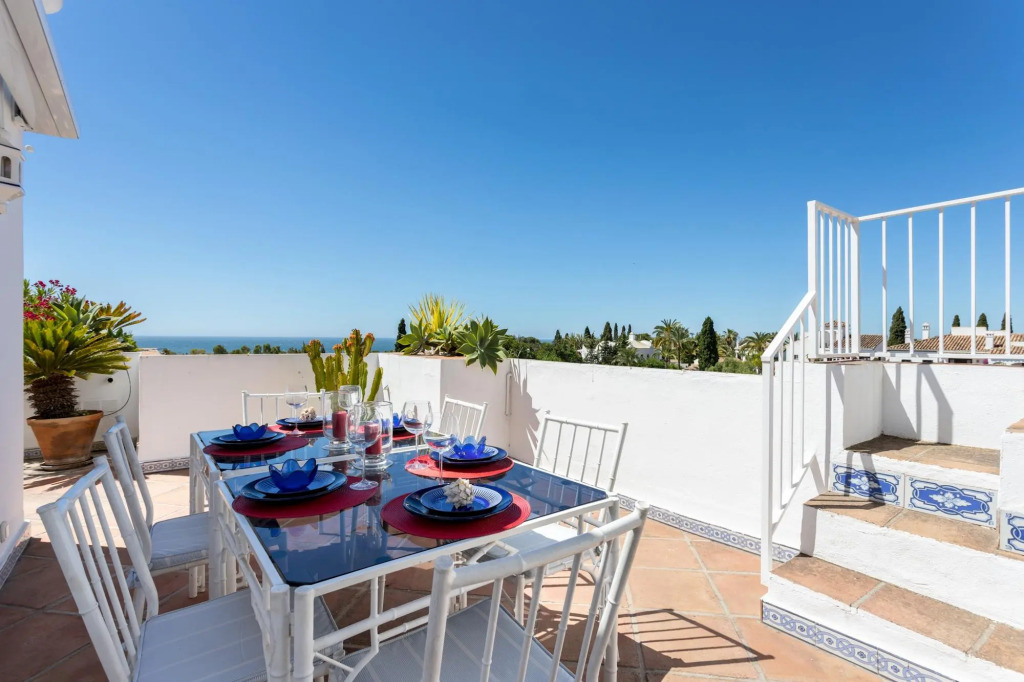 Exclusive Apartment, 200m2, Near Puerto Banus, Señorío de Marbella