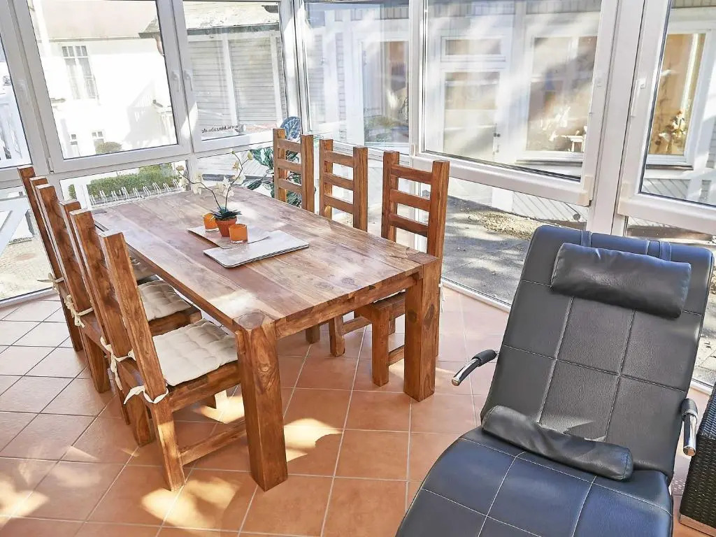 Villa Saxonia - WG 13 mit Wintergarten, strandnah