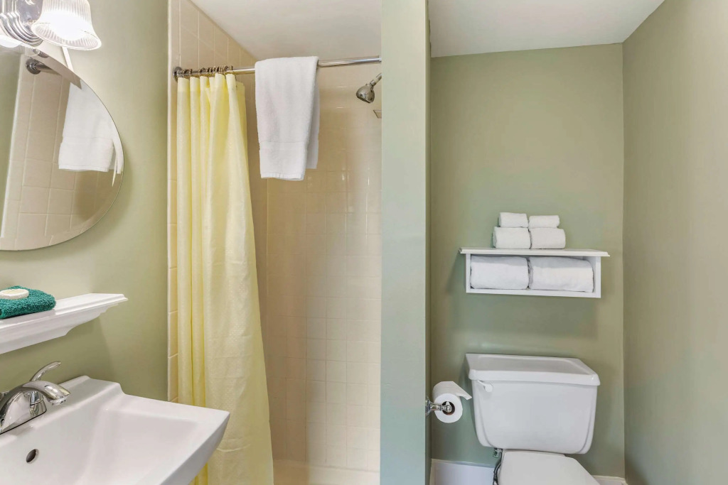Essex Street Inn & Suites, an Ascend Collection Hotel