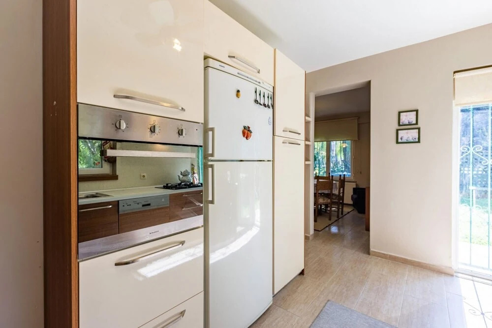 Villa Surrounded by Nature in Kartepe Near Sapanca