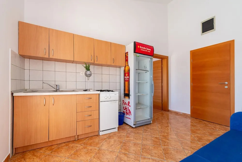 Bonvie Apartments in Center B1