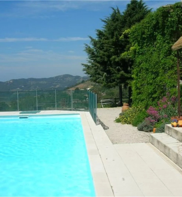 House With 4 Bedrooms in Évenos, With Wonderful Mountain View, Private