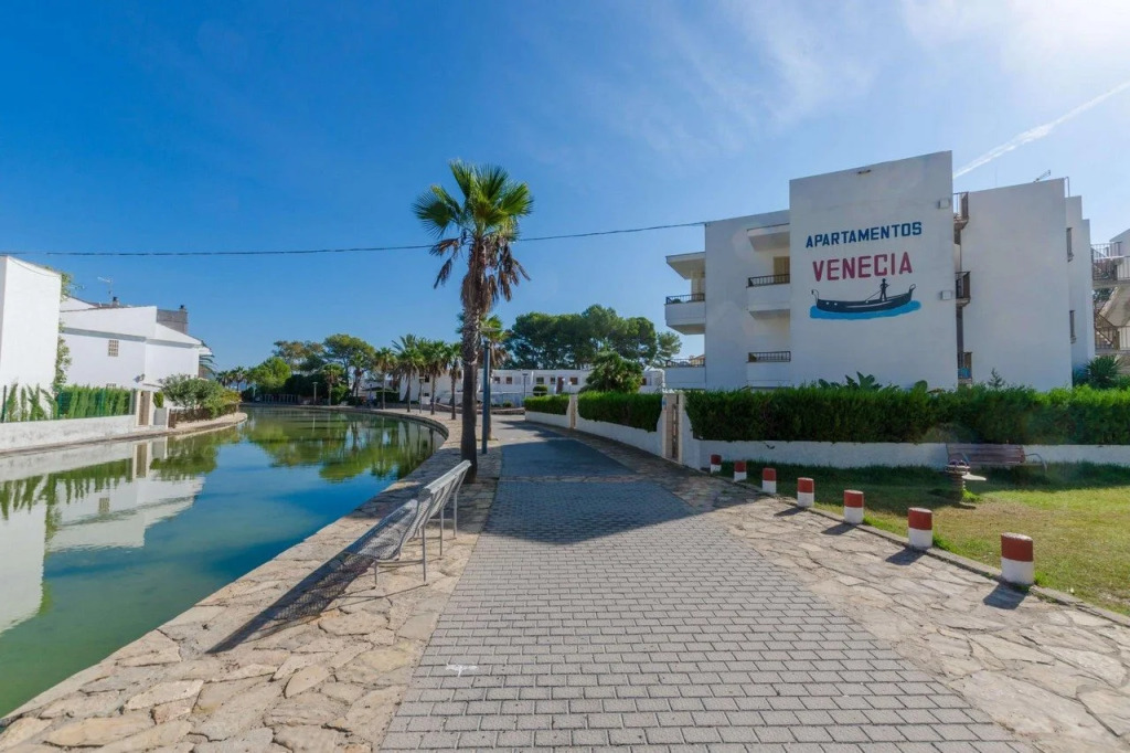 Venecia Apartments