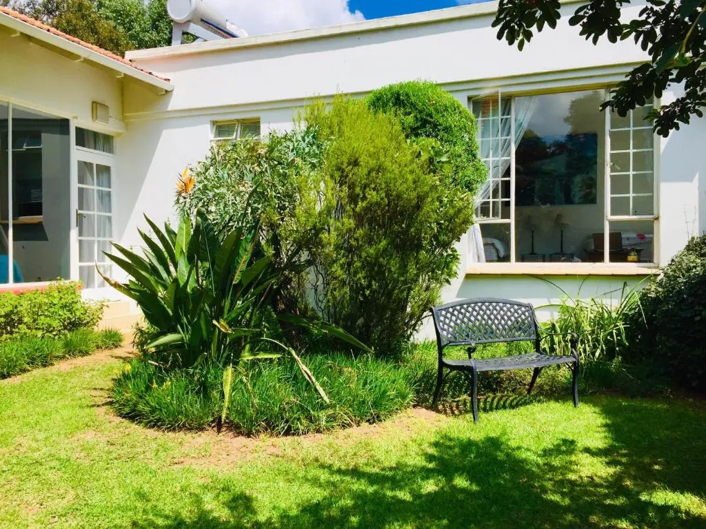 4 Living Guesthouse
