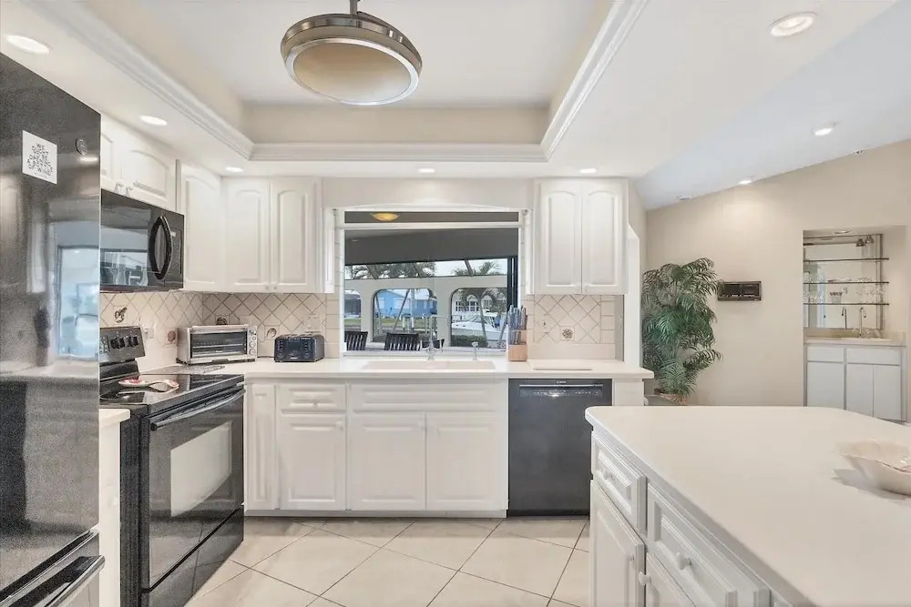 Punta Gorda Isles 3-Bedroom Canal-front Pool Home with Dock 3 Home