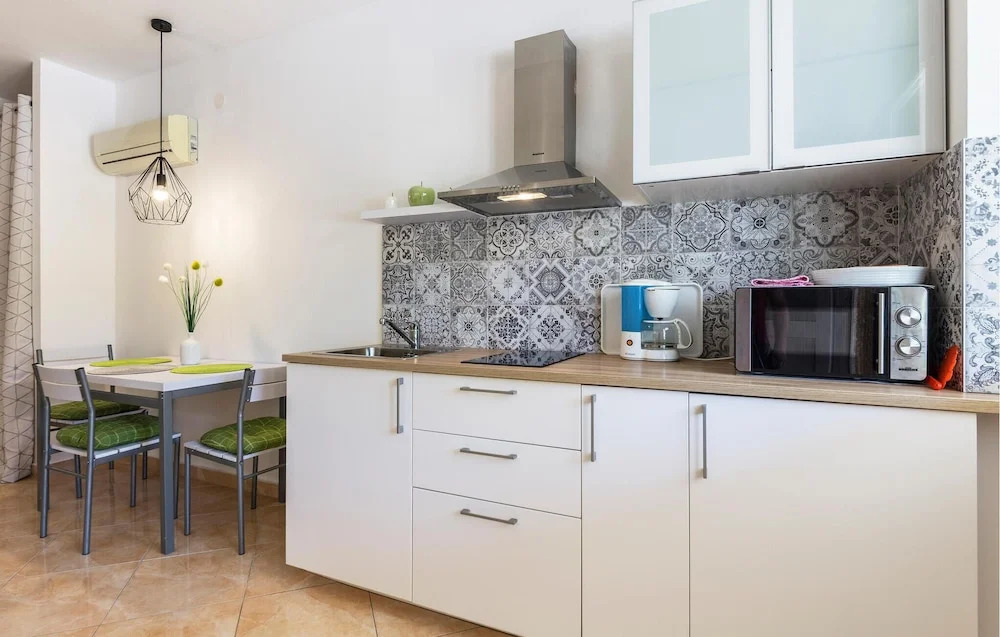 Awesome Home in Labin with Hot Tub, WiFi & 5 Bedrooms