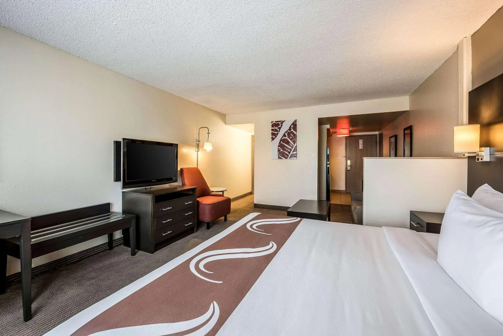 Quality Inn & Suites