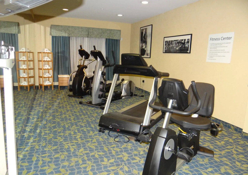 Holiday Inn Express Hotel & Suites Salisbury - Delmar by IHG