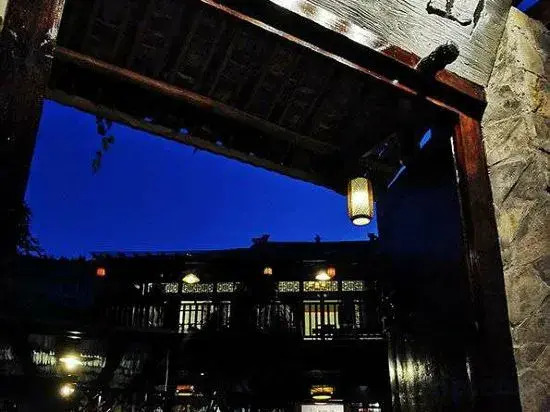 Xingyi Mountain Breeze Inn