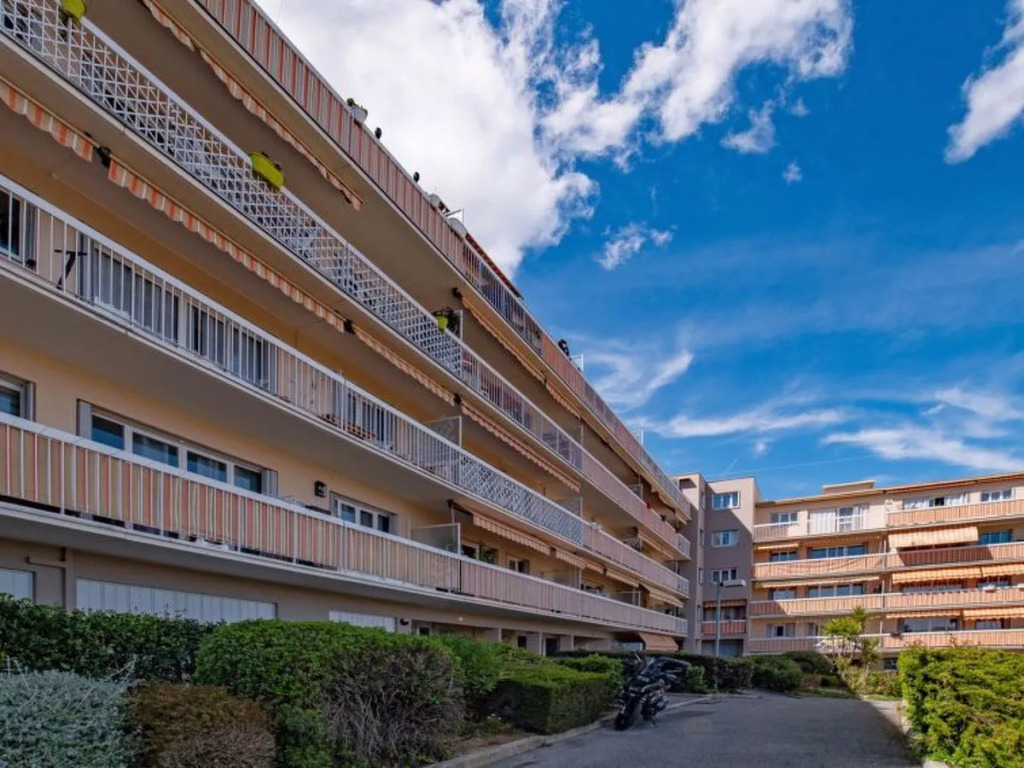 Villa Le Giono Saint Laurent du Var