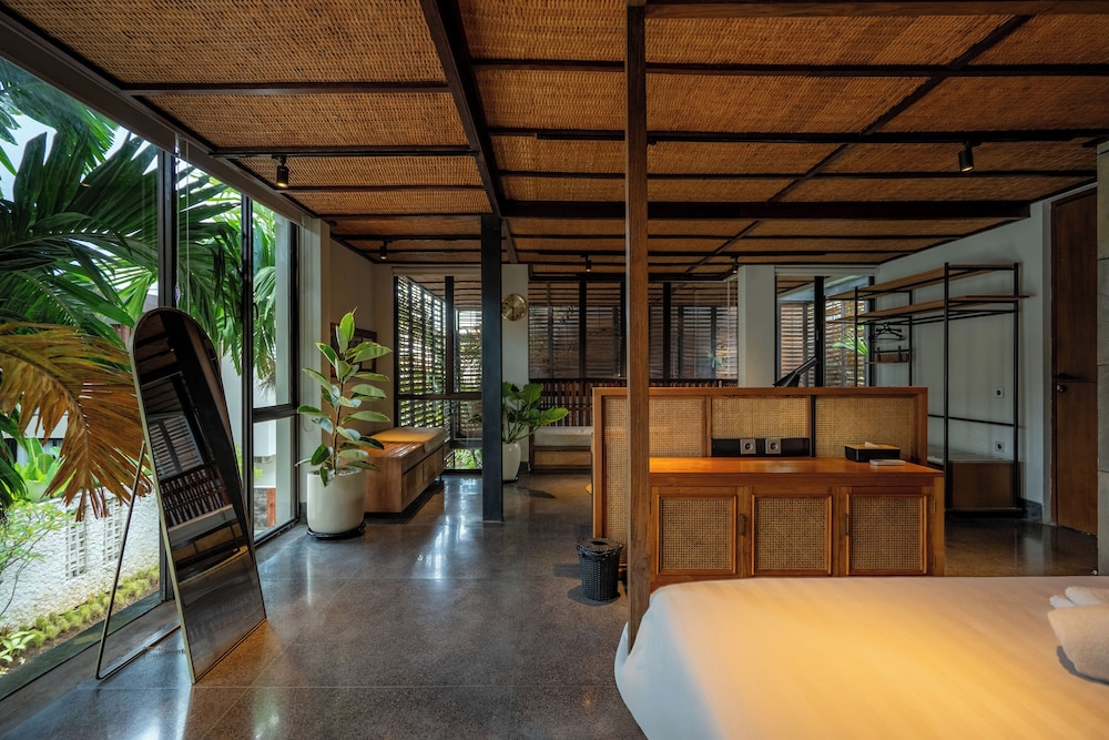 The Hollow Villa by Betterplace