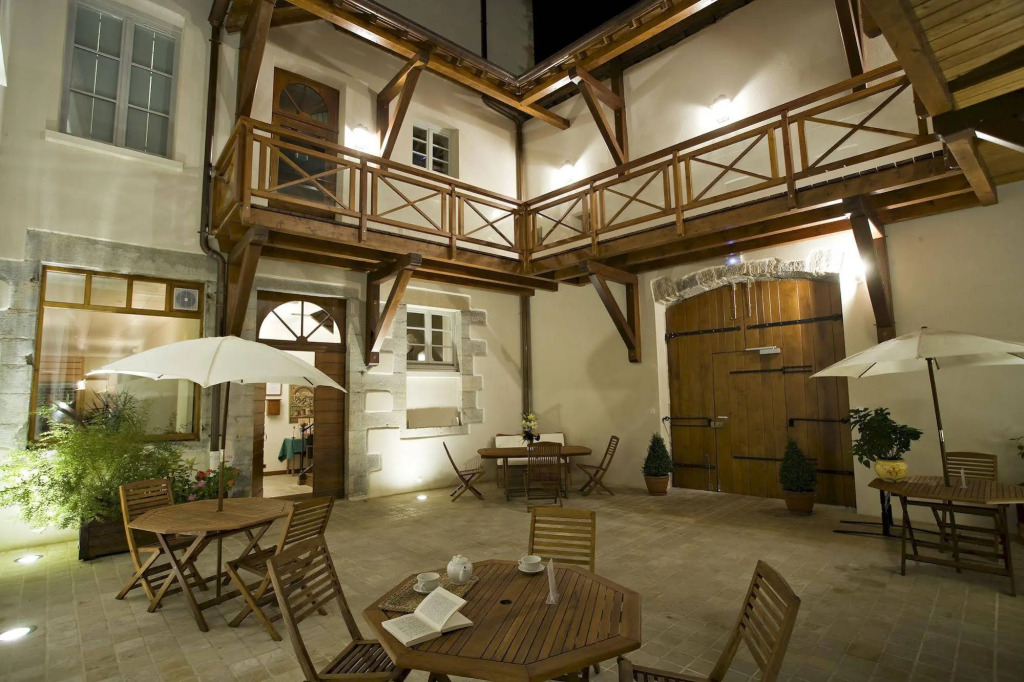 Logis Hôtel des Deux Forts