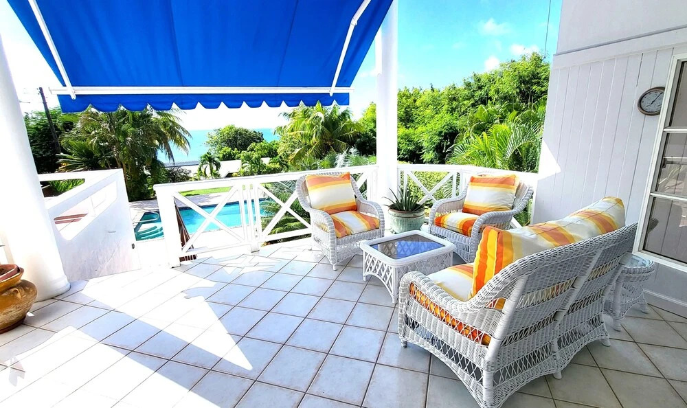 The Date House - Four Bedroom Villa with Private Pool near the beach and Calabash Cove Resort 4 Villa by RedAwning