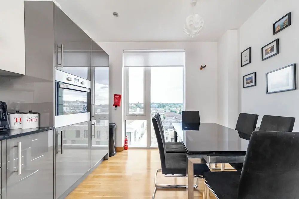 Modern 1bed with Panoramic View London