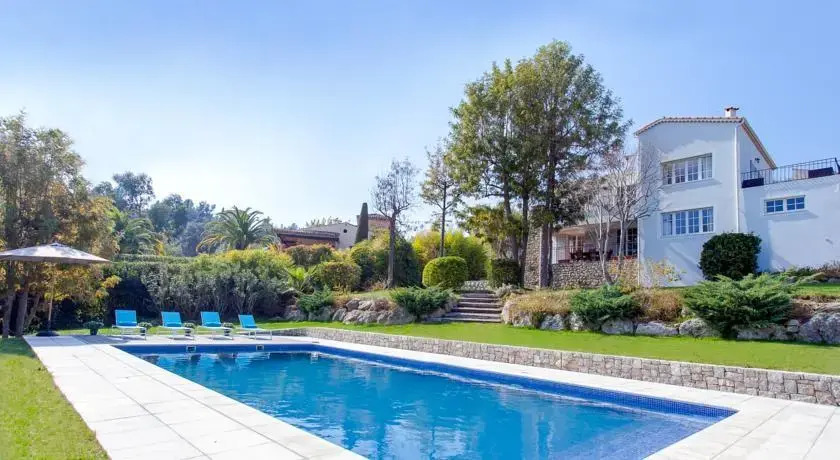 Villa Tournasol