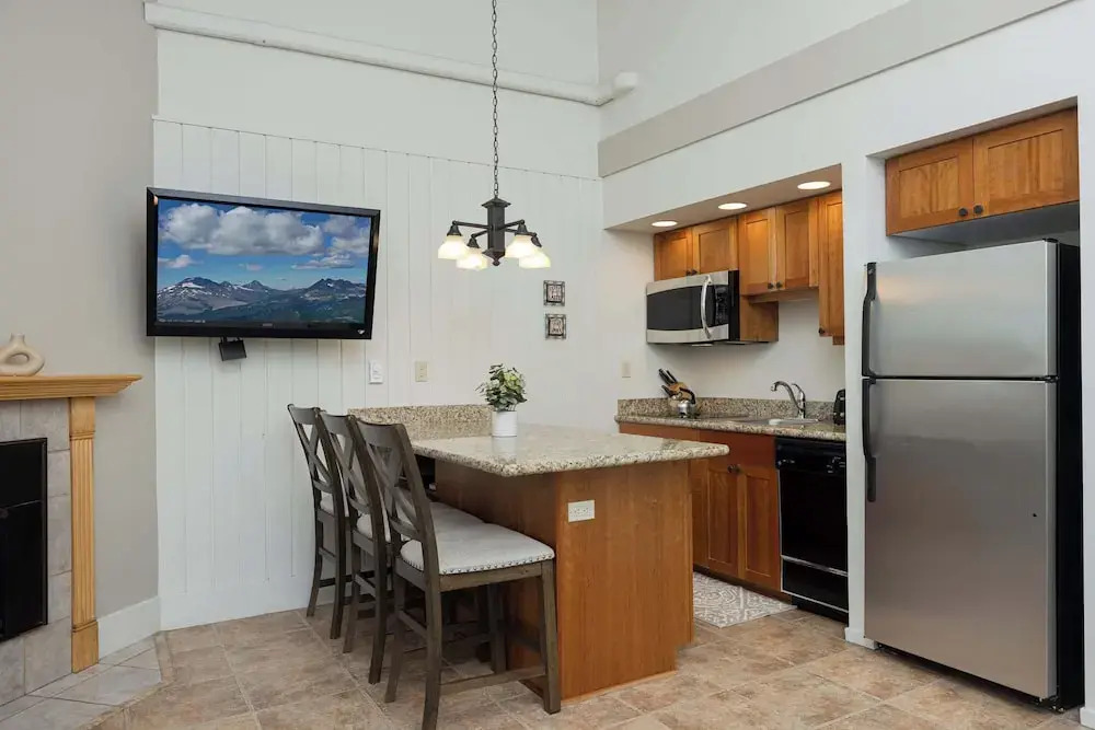 Ponderosa Resort Condo for 6!