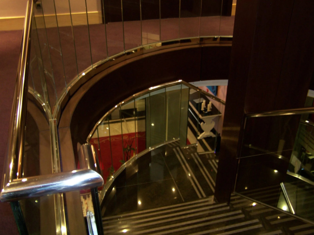 Washington Parquesol Suites & Hotel