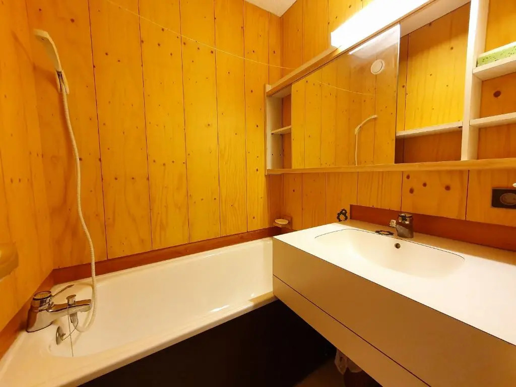 Appartement La Plagne, 1 pièce, 4 personnes - FR-1-353-74