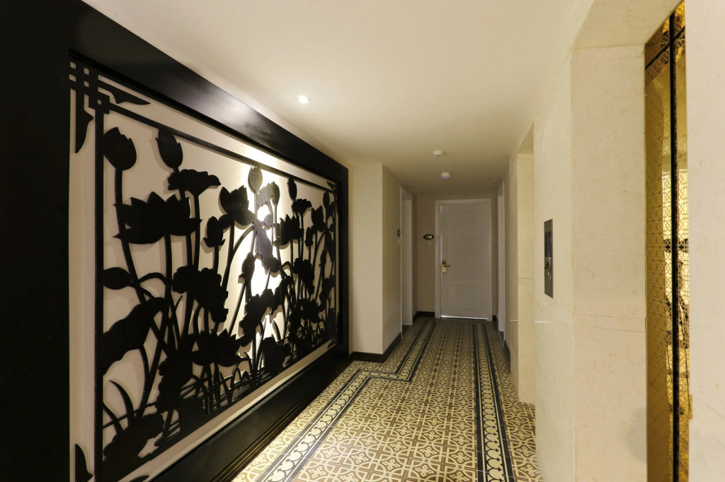 Royal Riverside Hoi An Hotel-Newly Renovated & Reopened