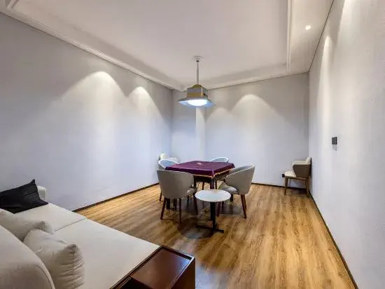 Xiangcheng Quandu Hotel