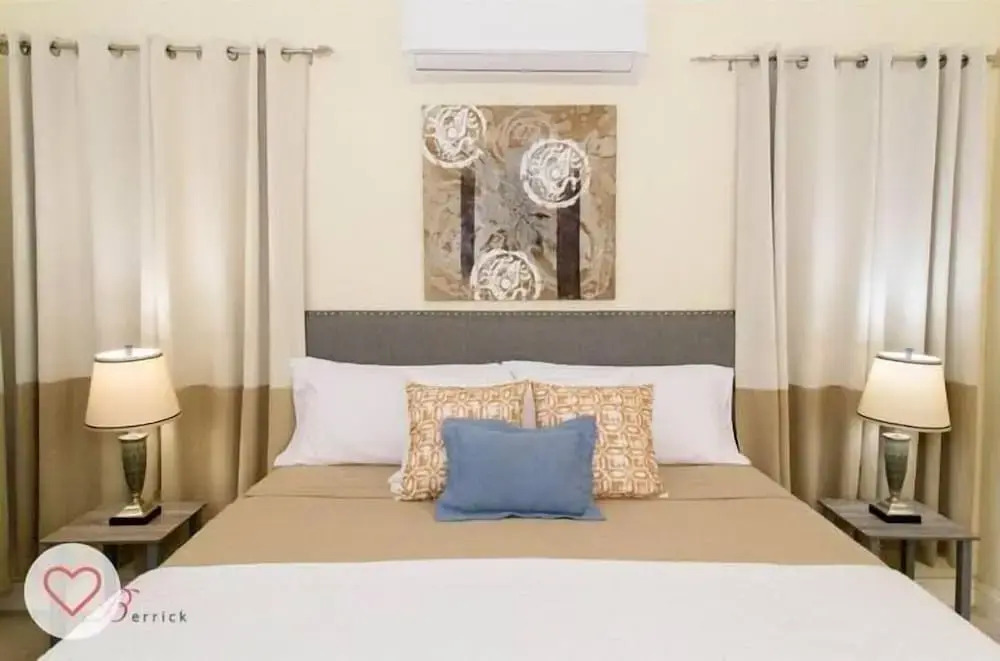 Coolshade Villa at Richmond