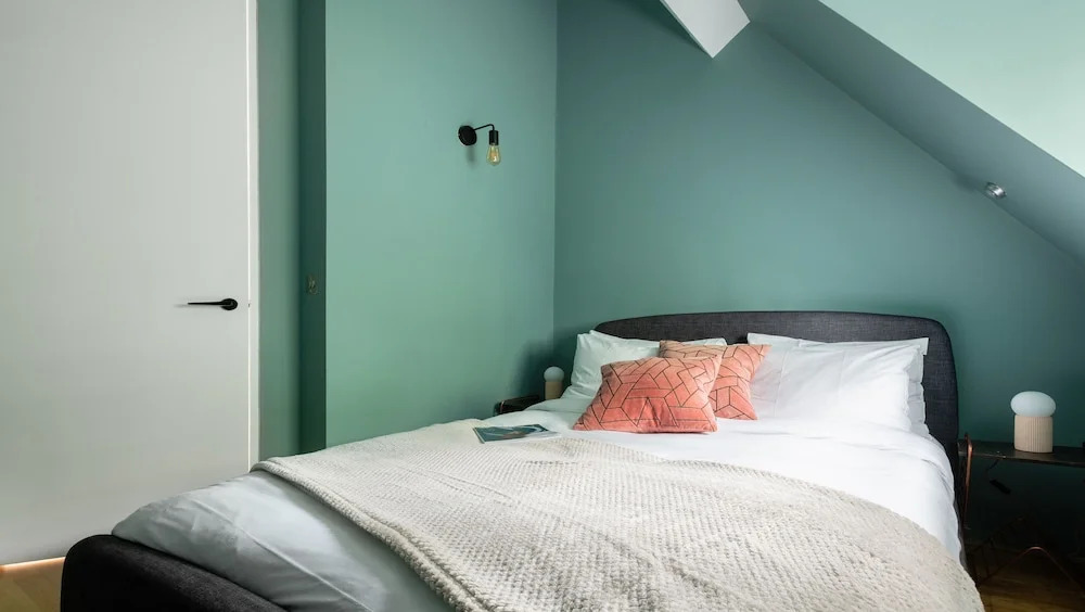 The Wandsworth Common - Bright & Modern 2BDR Flat overlooking the Park