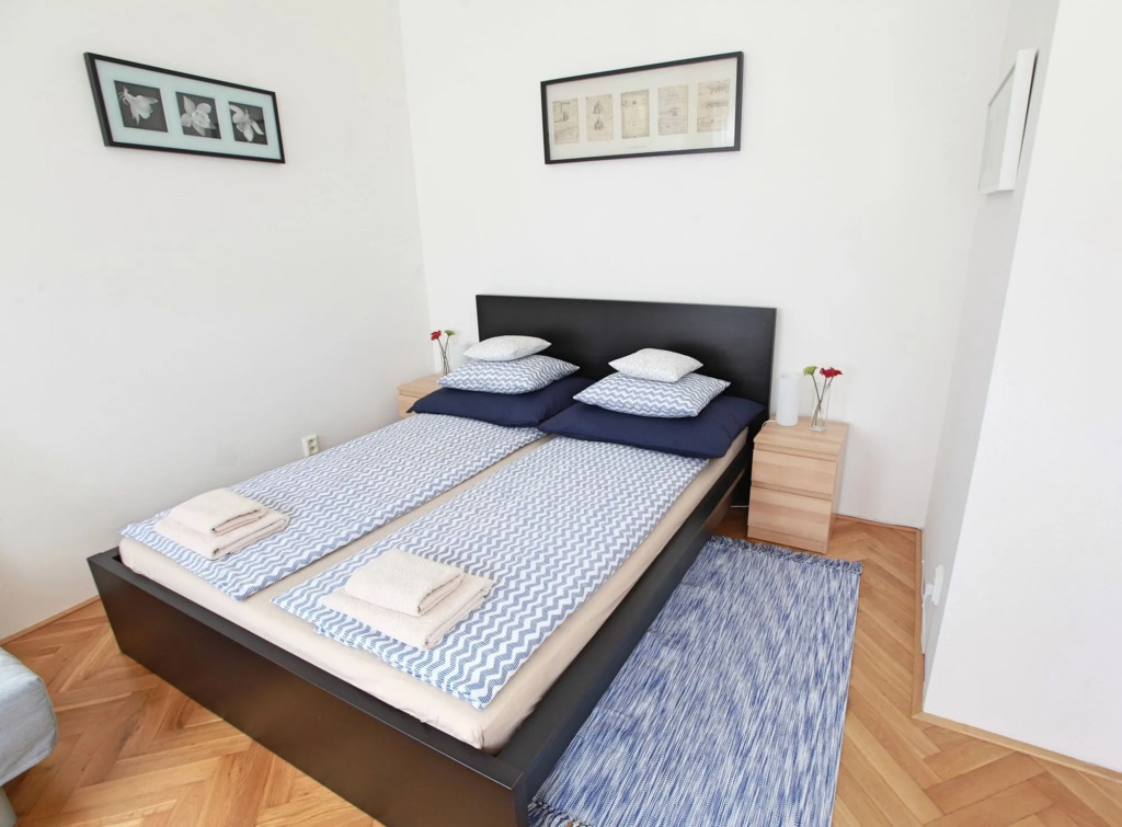 Angel City Aparthotel