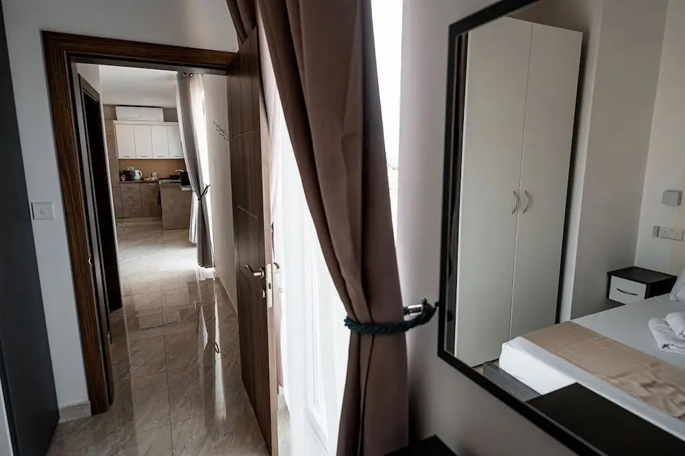 The Willows Penthouses with Jacuzzi