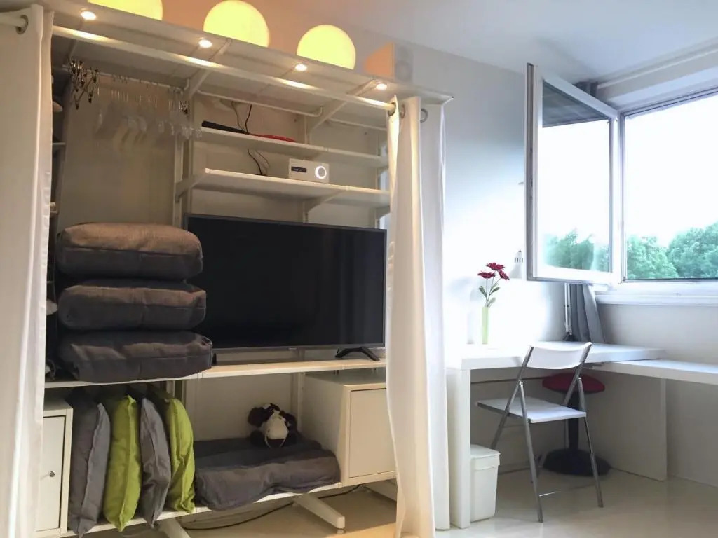 Großes helles Zimmer + eigenes Bad