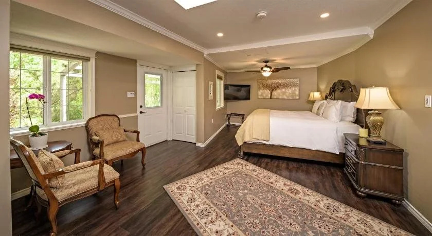 Serenata Guesthouse & Vineyard Retreat