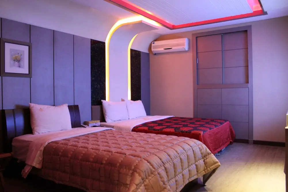 Palace Hotel