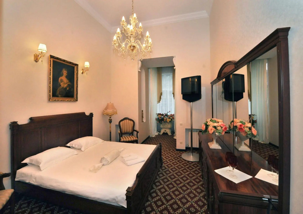 Queen Valery Hotel