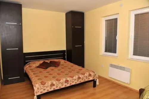 Chanovi Apartments