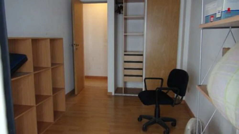 Sunny 2 Bedroom Apartment