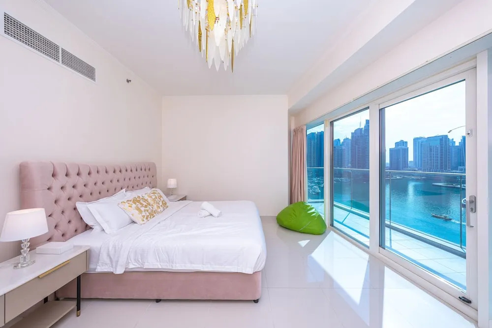 Tanin - Luxury Waterfront Apt with Stunning Marina Views