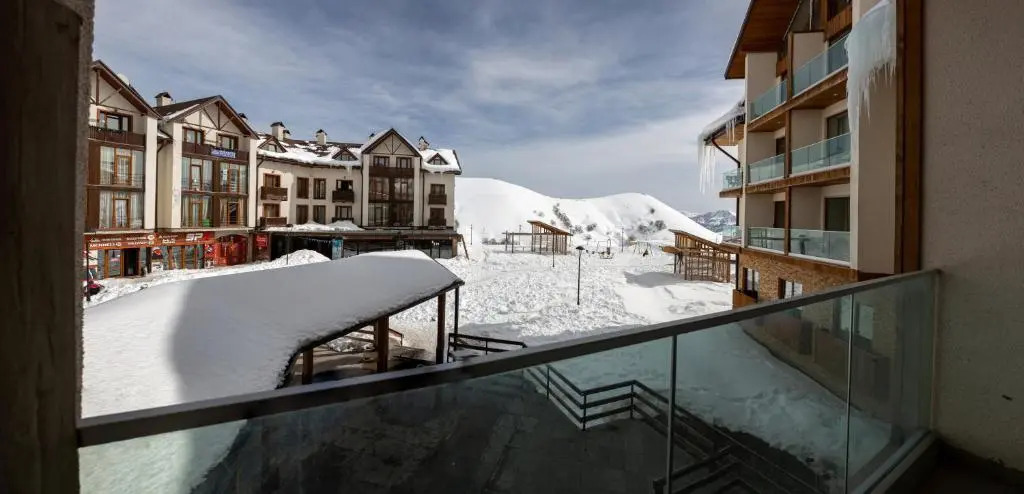 Redco, New Gudauri, block II