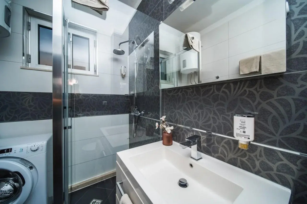 Pervanovo Apartments with Free Parking