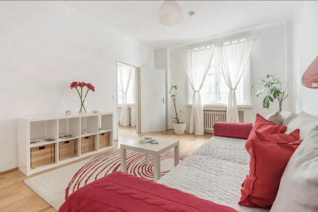 Apartment France | Operastreet