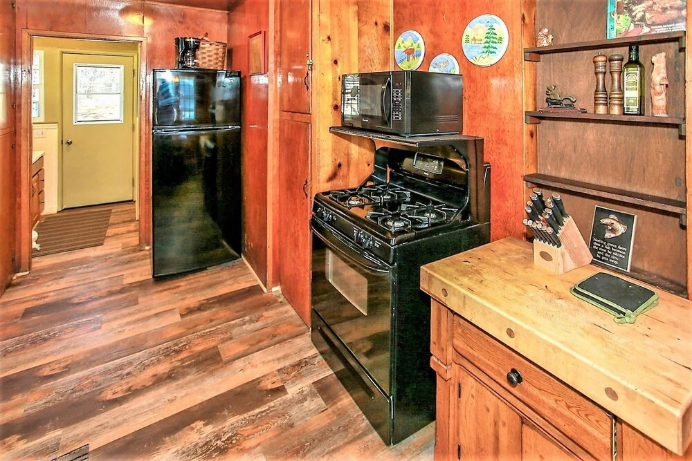 Franks Old Bear-149 by Big Bear Vacations