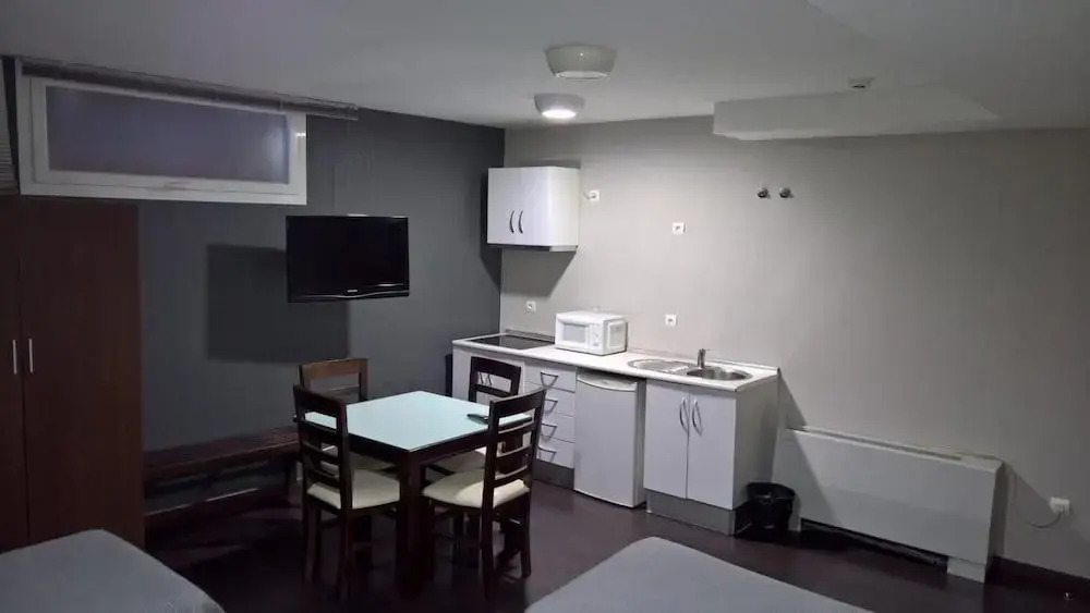 Hostal T4