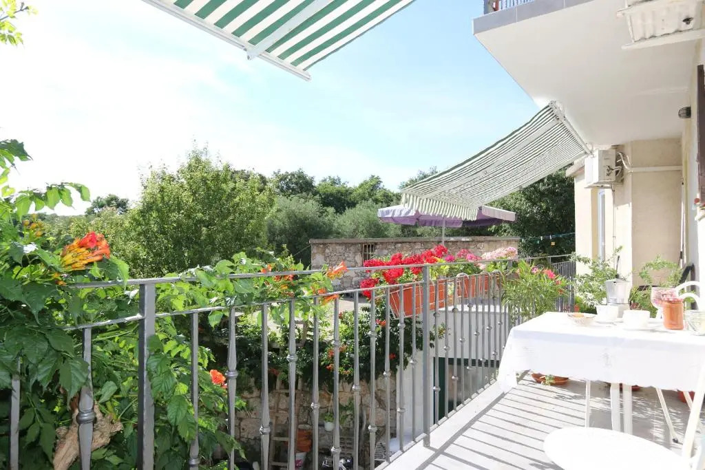 Apartment Josip