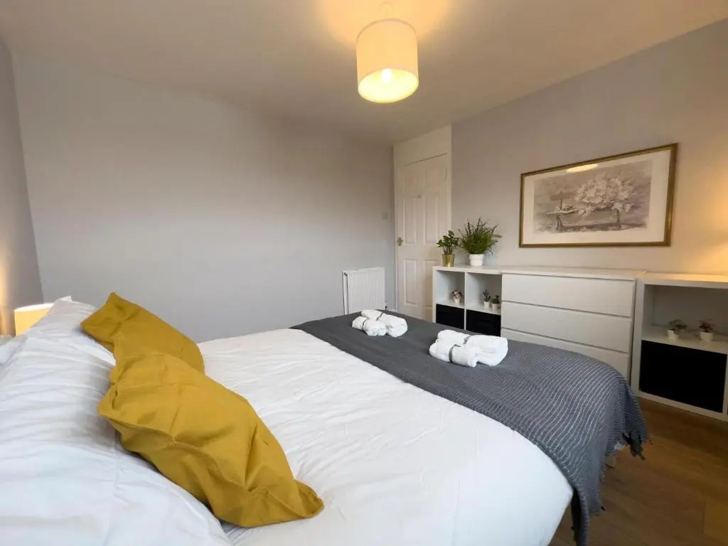 Beautiful & Elegant 2BD Scandi Style Duplex
