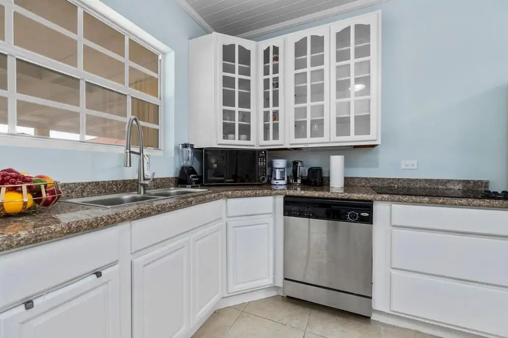 Cute Cozy 3BR Great Location