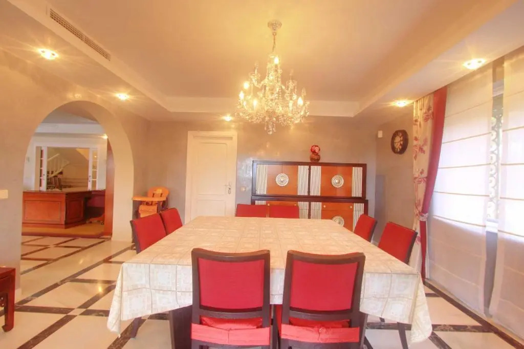1077 beach villa el paraiso
