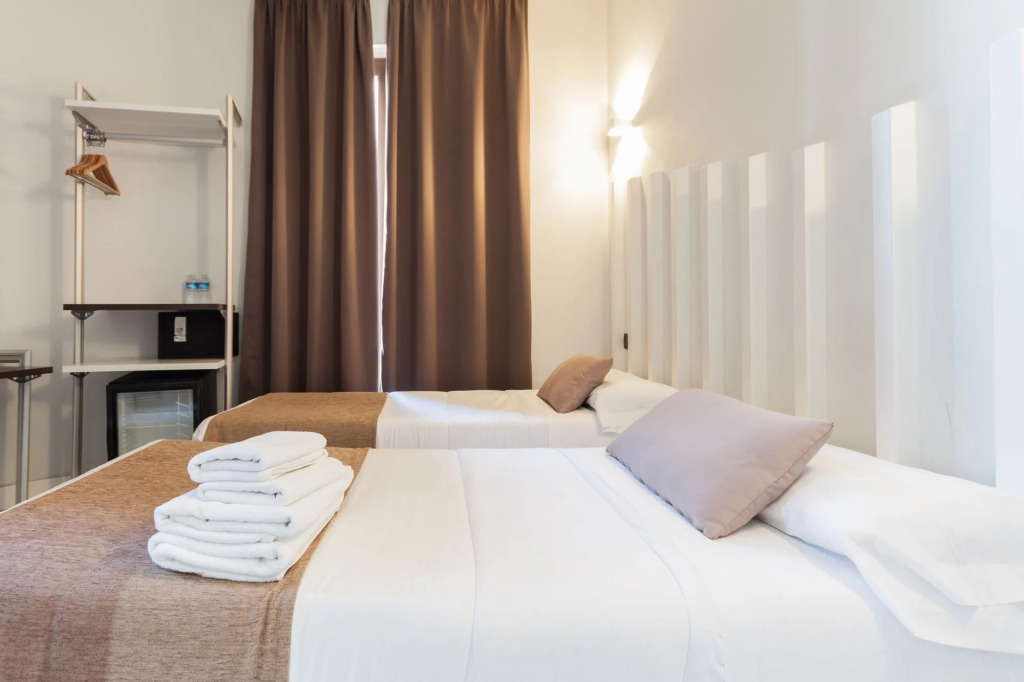 Hostal Charlotte-Gran Vía