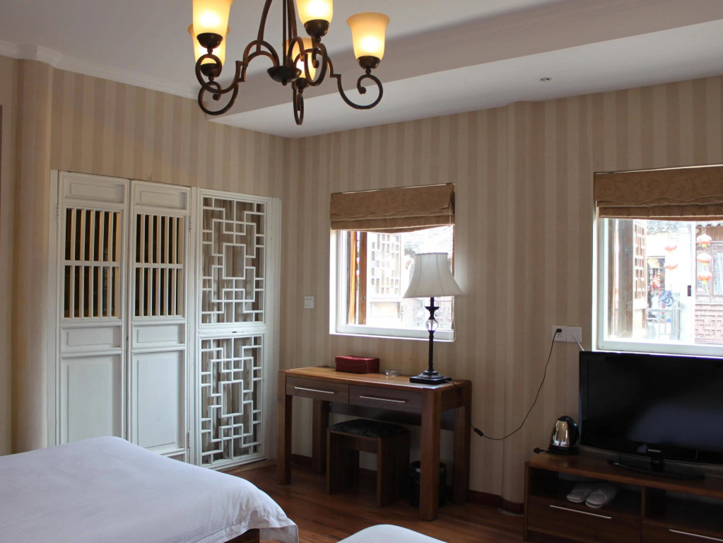 Royal Garden Inn