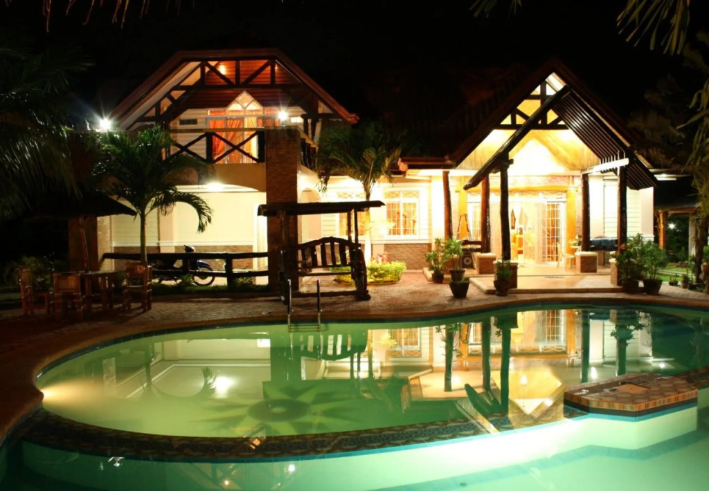Dumaguete Springs Beach Resort