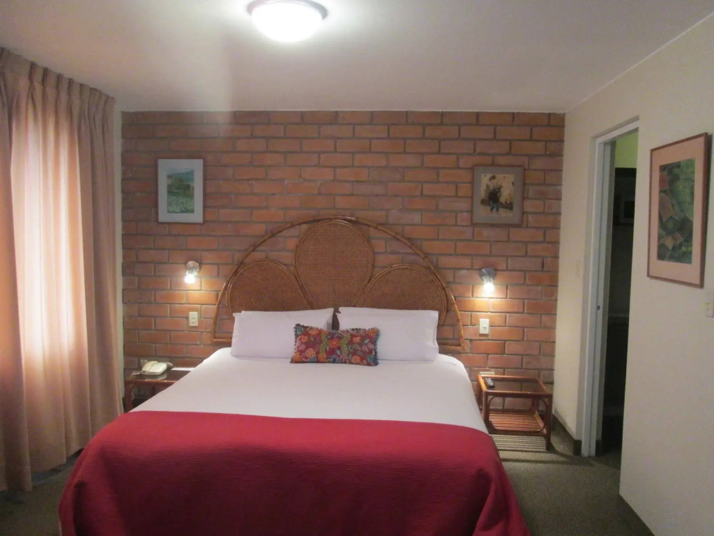 Suites Real Hotel