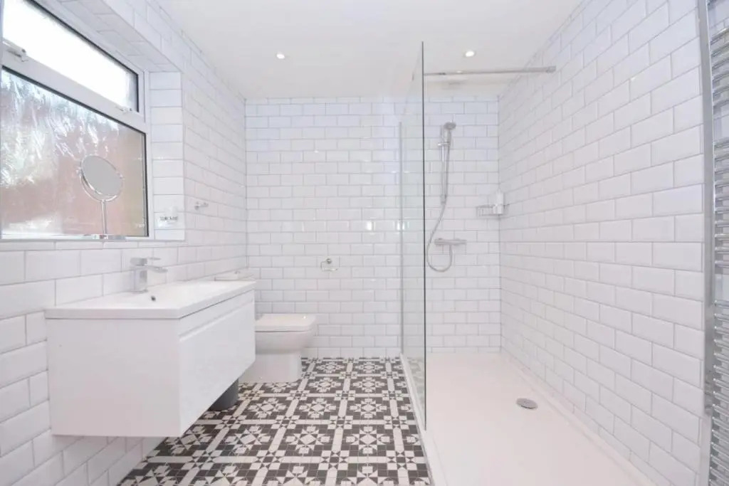 Modern Queens Quarter Townhouse 1